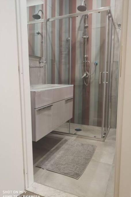 Scio' Apartment-centro Storico- *